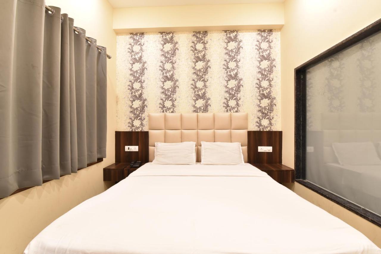 Hotel Dosa Plaza Udaipur Bagian luar foto